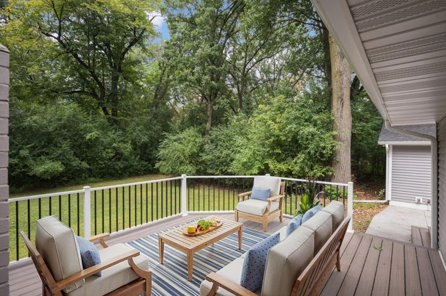342 Kenmar Circle, Minnetonka, MN 55305