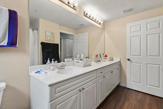 3023 Alcazar Place 201, Palm Beach Gardens, FL 33410