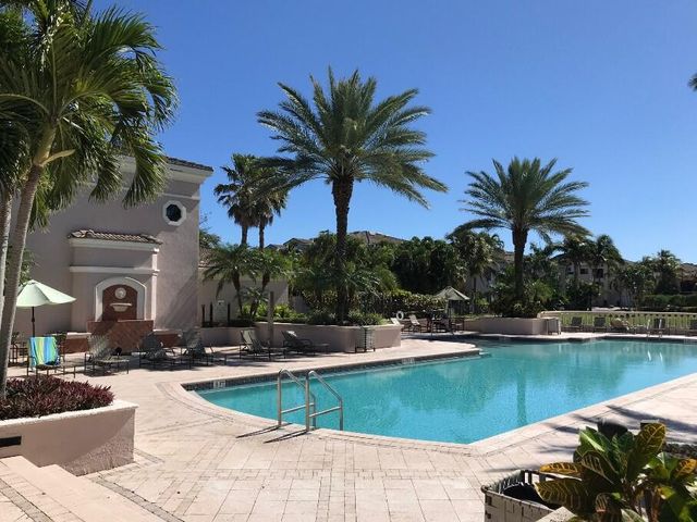 3023 Alcazar Place 201, Palm Beach Gardens, FL 33410