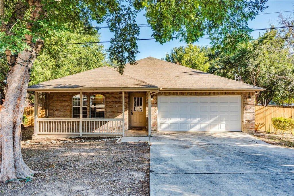 100 Marek DR, Kyle, TX 78640