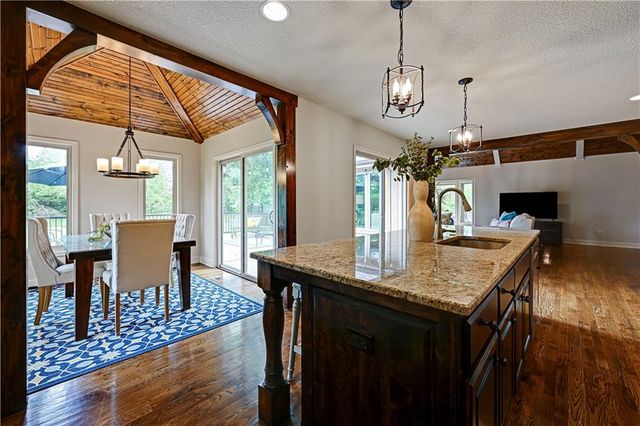 11260 W 155TH Terrace, Overland Park, KS 66221