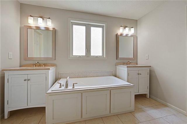 11260 W 155TH Terrace, Overland Park, KS 66221