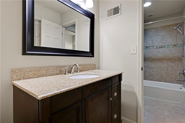 11260 W 155TH Terrace, Overland Park, KS 66221