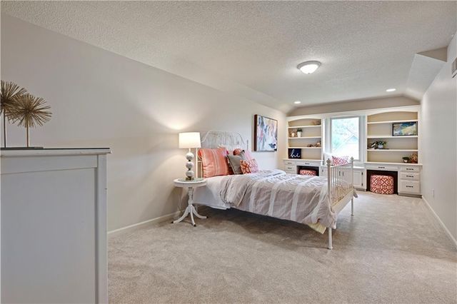 11260 W 155TH Terrace, Overland Park, KS 66221