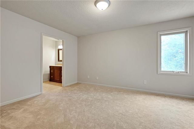 11260 W 155TH Terrace, Overland Park, KS 66221