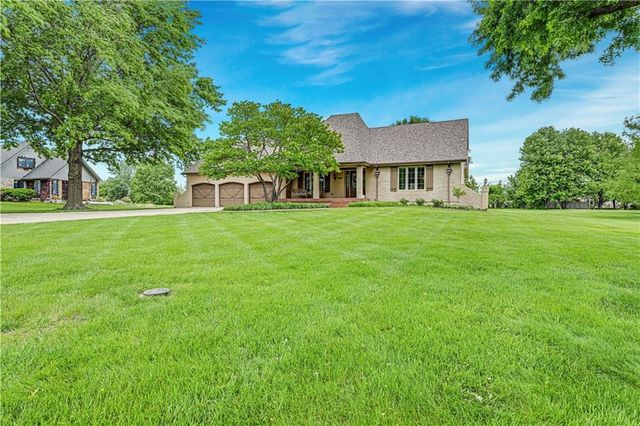 11260 W 155TH Terrace, Overland Park, KS 66221