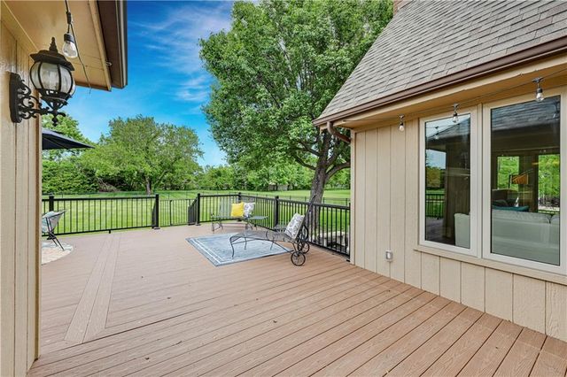 11260 W 155TH Terrace, Overland Park, KS 66221