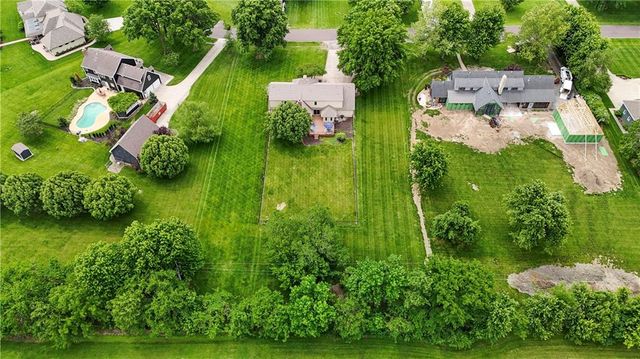 11260 W 155TH Terrace, Overland Park, KS 66221