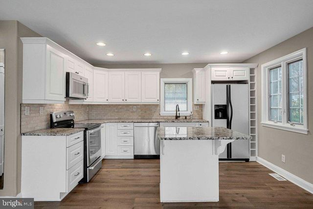 3839 BLENHEIM RD, Phoenix, MD 21131