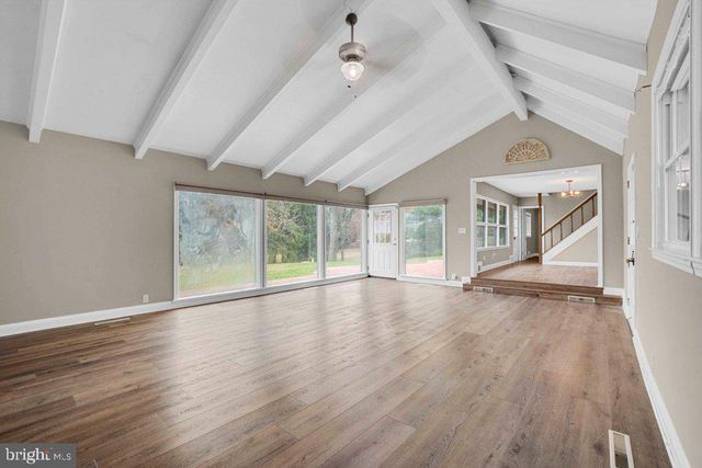 3839 BLENHEIM RD, Phoenix, MD 21131