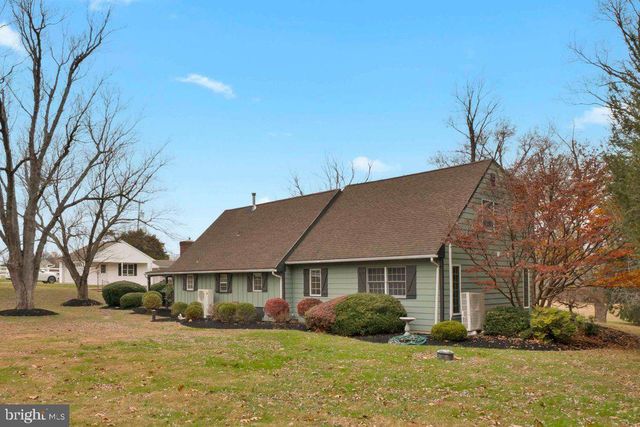 3839 BLENHEIM RD, Phoenix, MD 21131