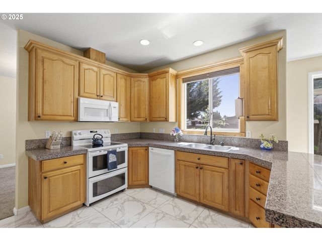 16715 Ne 5TH St, Vancouver, WA 98684