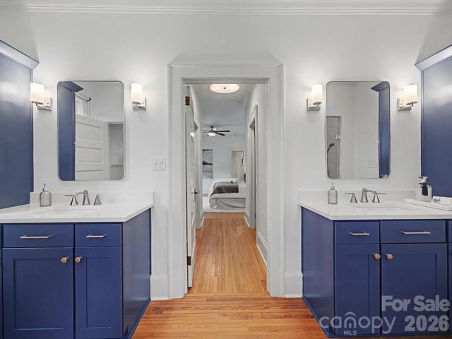 215 Circle Avenue, Charlotte, NC 28207