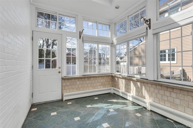 462 Morris Avenue, Rockville Centre, NY 11570