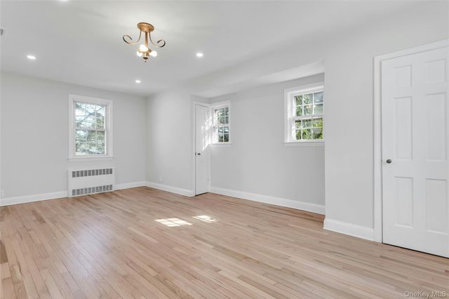 462 Morris Avenue, Rockville Centre, NY 11570