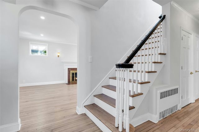 462 Morris Avenue, Rockville Centre, NY 11570
