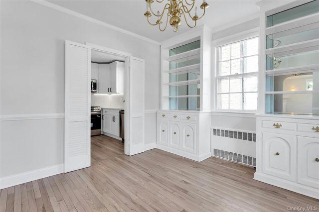 462 Morris Avenue, Rockville Centre, NY 11570