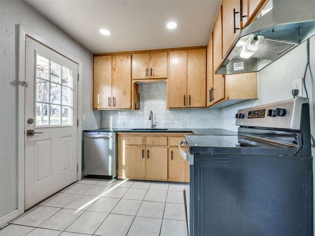 5802 NW 24th Street, Oklahoma City, OK 73127