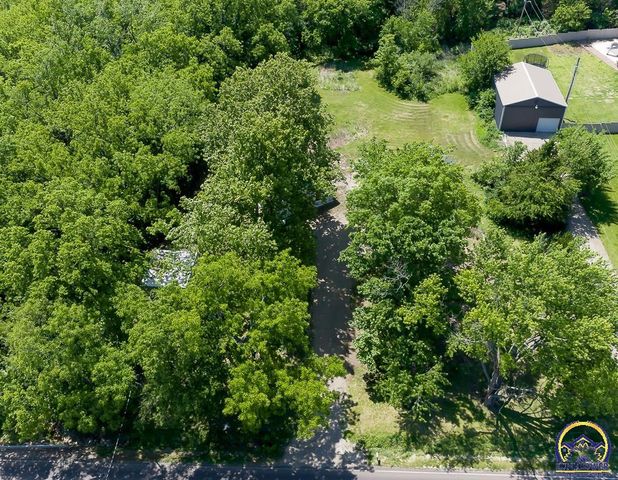 6227 SW 61st St, Topeka, KS 66610