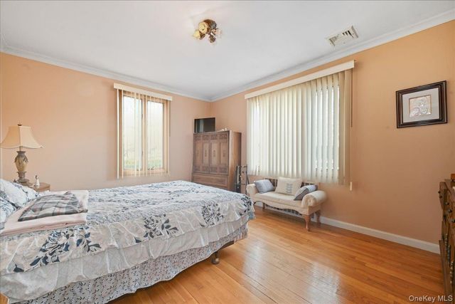 146 Longwood Avenue, Westbury, NY 11590