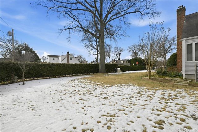 146 Longwood Avenue, Westbury, NY 11590