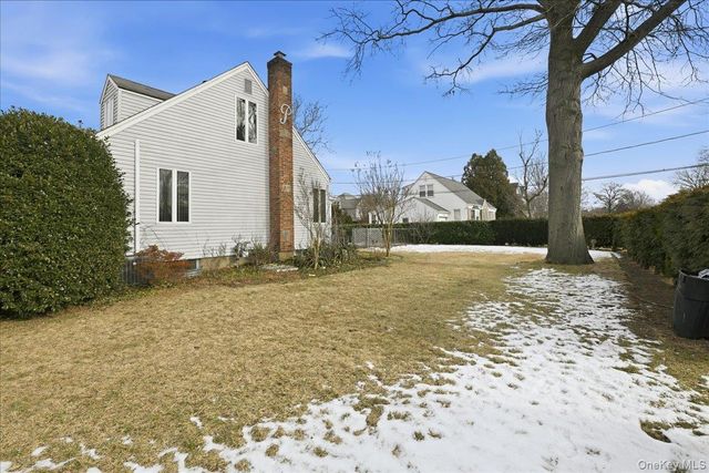 146 Longwood Avenue, Westbury, NY 11590