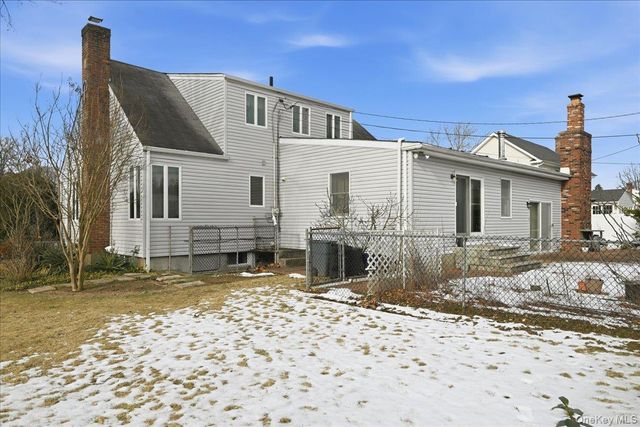 146 Longwood Avenue, Westbury, NY 11590