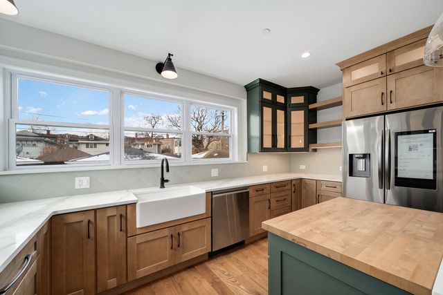 515 Highland Avenue, Oak Park, IL 60304