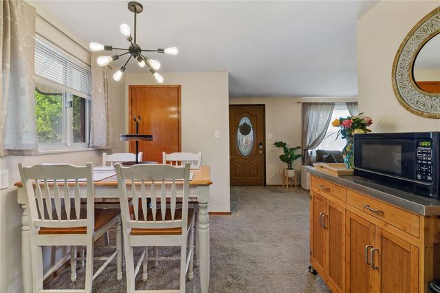 146 Old Lebanon Church Rd, Pleasant Hills, PA 15236