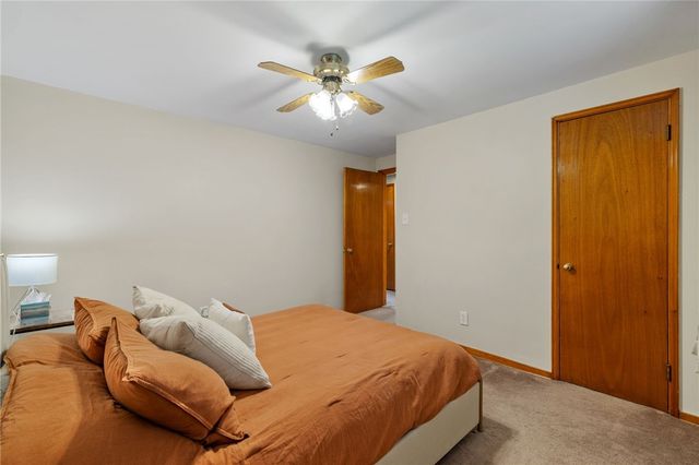 146 Old Lebanon Church Rd, Pleasant Hills, PA 15236
