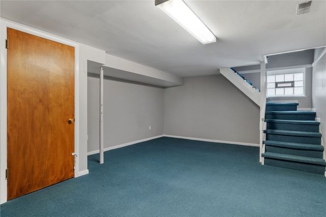 146 Old Lebanon Church Rd, Pleasant Hills, PA 15236