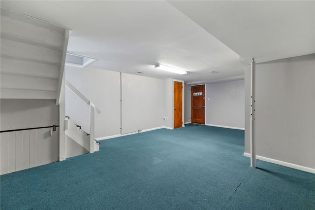 146 Old Lebanon Church Rd, Pleasant Hills, PA 15236