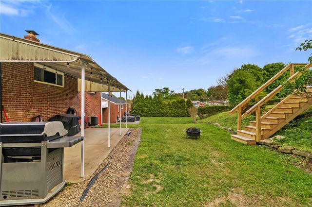 146 Old Lebanon Church Rd, Pleasant Hills, PA 15236