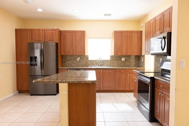 10763 SW 229th St, Miami, FL 33170
