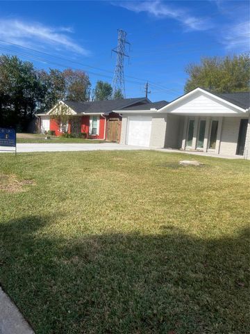 11118 Stroud Drive, Houston, TX 77072