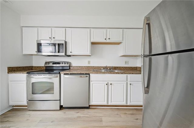 4602 Greenwood DR, Portsmouth, VA 23701