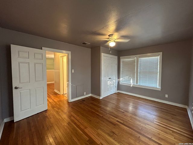893 PINE ST, New Braunfels, TX 78130