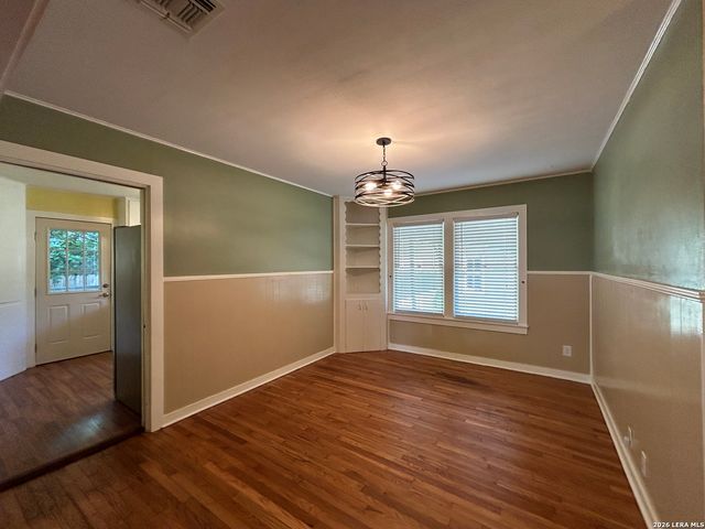 893 PINE ST, New Braunfels, TX 78130