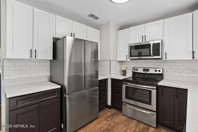 2941 3RD Street W, Jacksonville, FL 32254