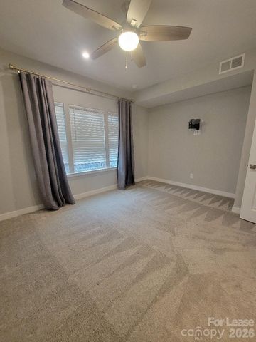 3633 S Tryon Street, Charlotte, NC 28217