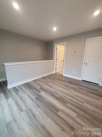 3633 S Tryon Street, Charlotte, NC 28217