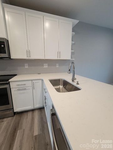 3633 S Tryon Street, Charlotte, NC 28217