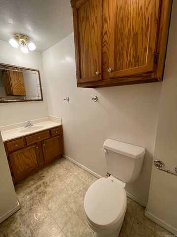 1111 Averitt Avenue, Mena, AR 71953