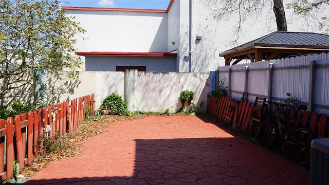 331 NW 82nd Avenue 1303, Miami, FL 33126