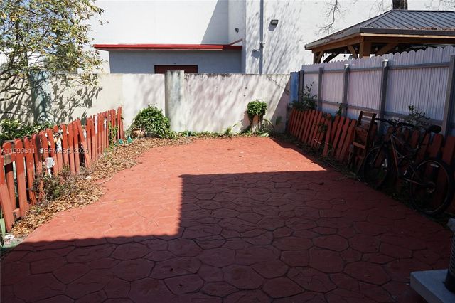 331 NW 82nd Avenue 1303, Miami, FL 33126