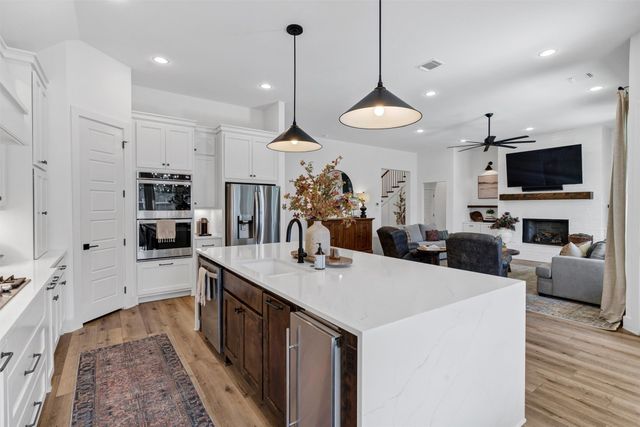 4109 Cimmaron Trail, Granbury, TX 76049