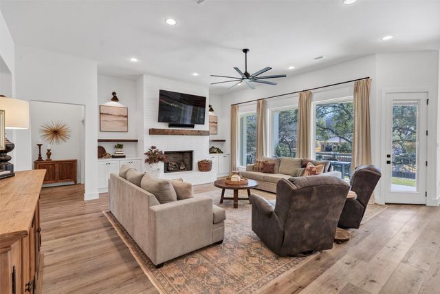 4109 Cimmaron Trail, Granbury, TX 76049