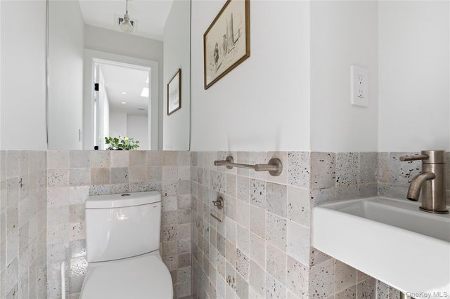 94 Laurel Road, New City, NY 10956