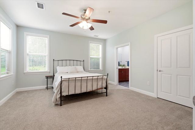 5561 Colonial Chatsworth Circle, North Charleston, SC 29418