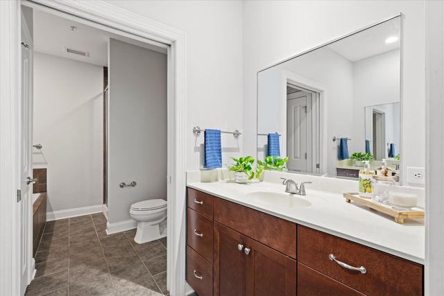 5561 Colonial Chatsworth Circle, North Charleston, SC 29418